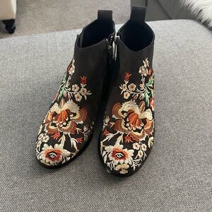 JOHNNY WAS Sammi Embroidered Ankle Boots
